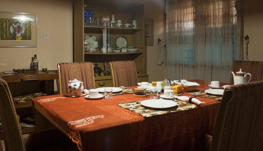 Four Villages Inn Κούμασι Εξωτερικό φωτογραφία